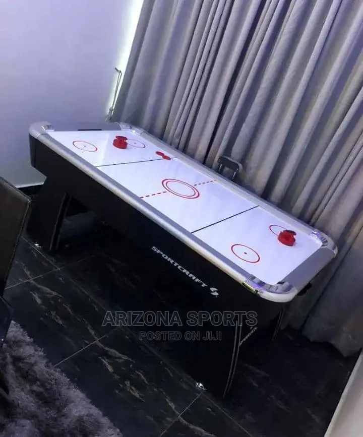 Air Hockey Table