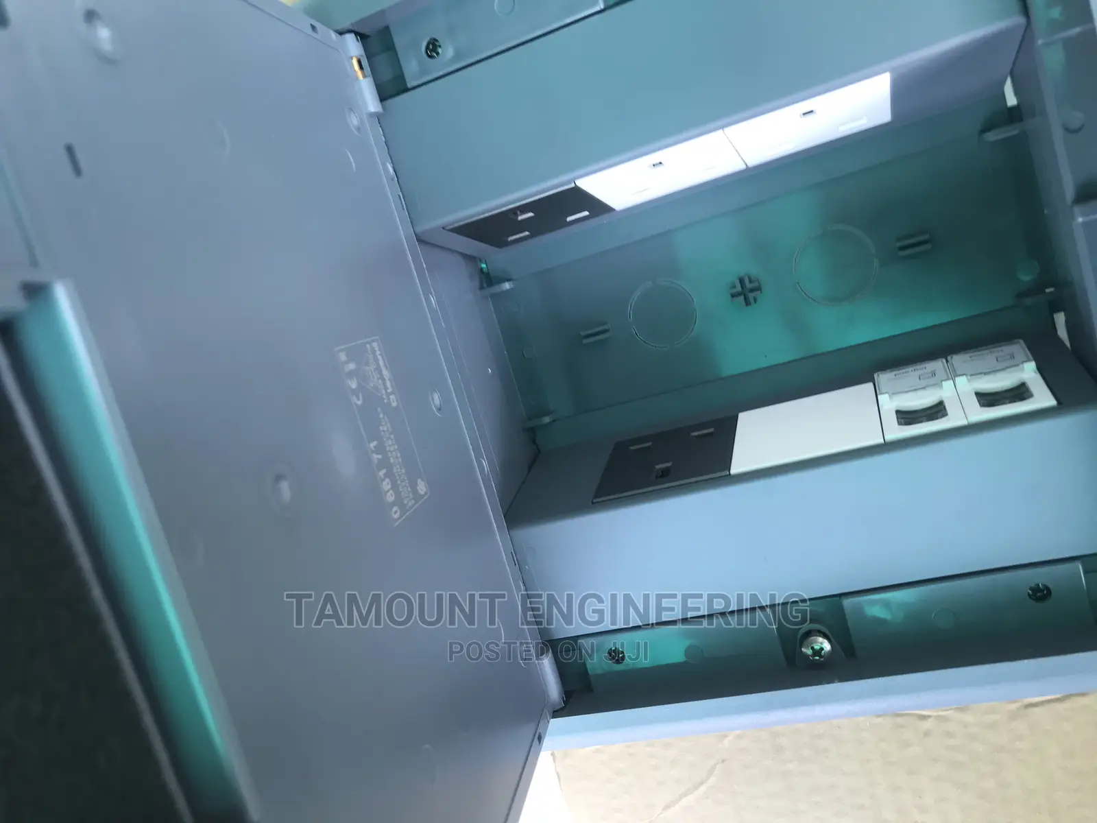 Legrand Floor Box