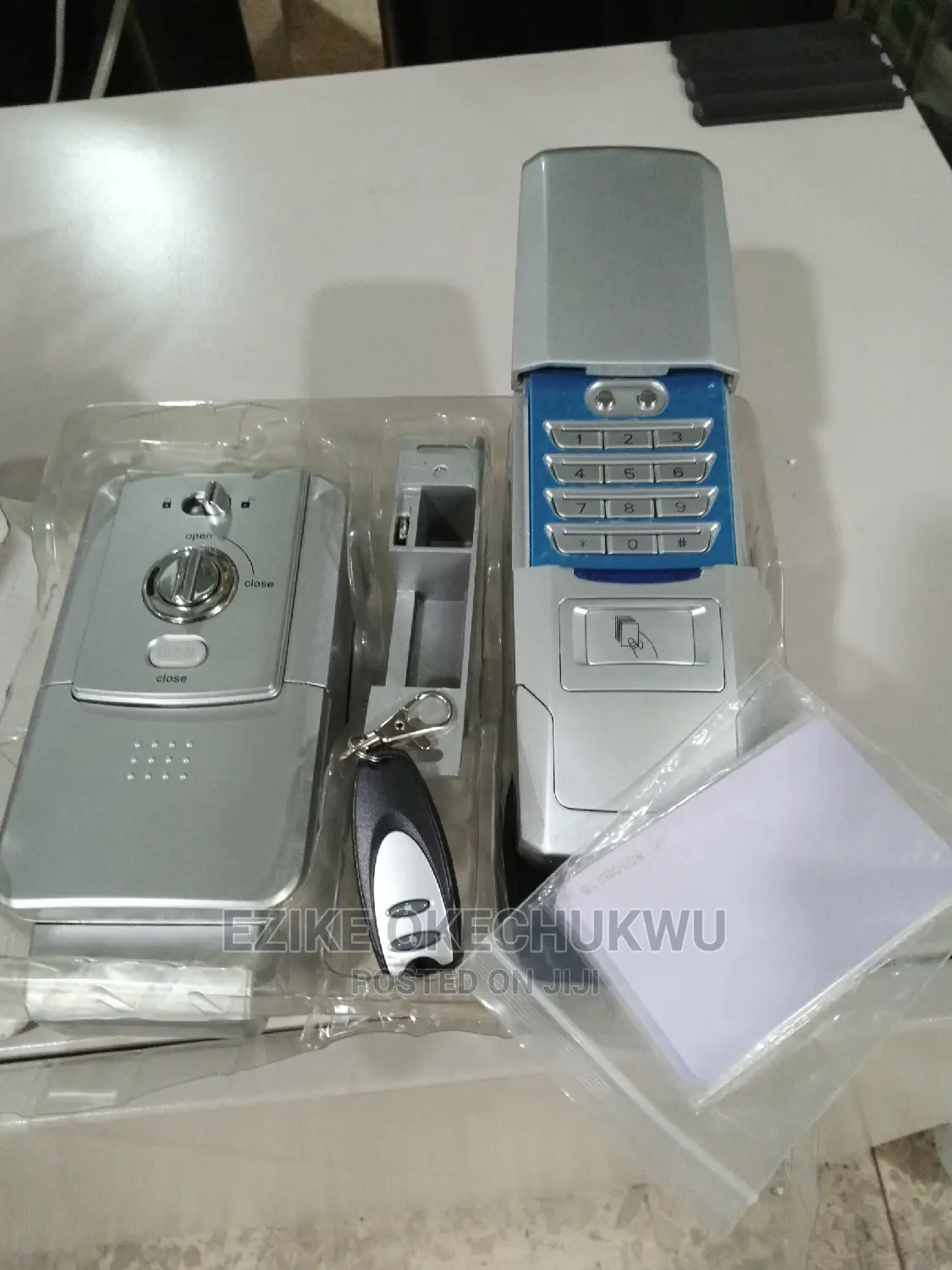 800 Series Handsfree Watchdog