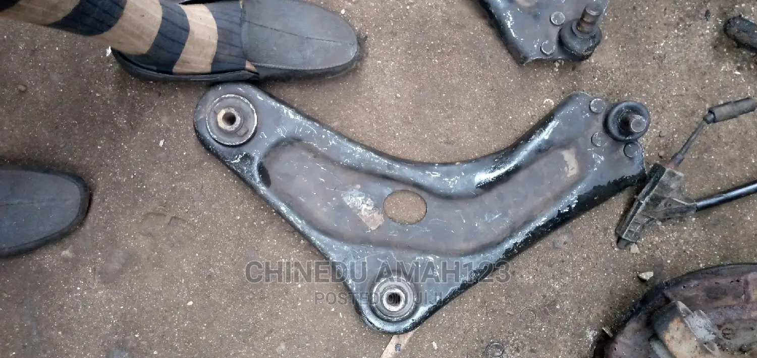 Low Arm for Peugeot 207 Ad 301