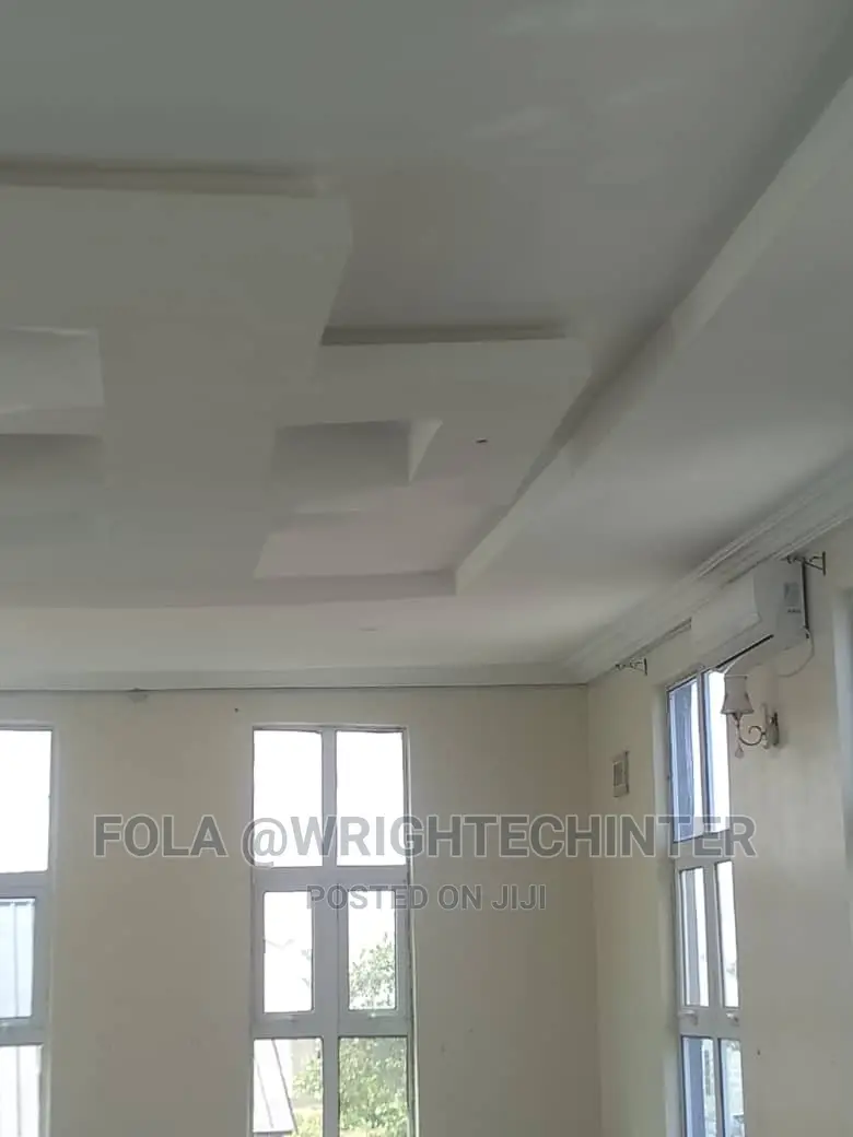 Suspended Ceilings/Pop Ceiling