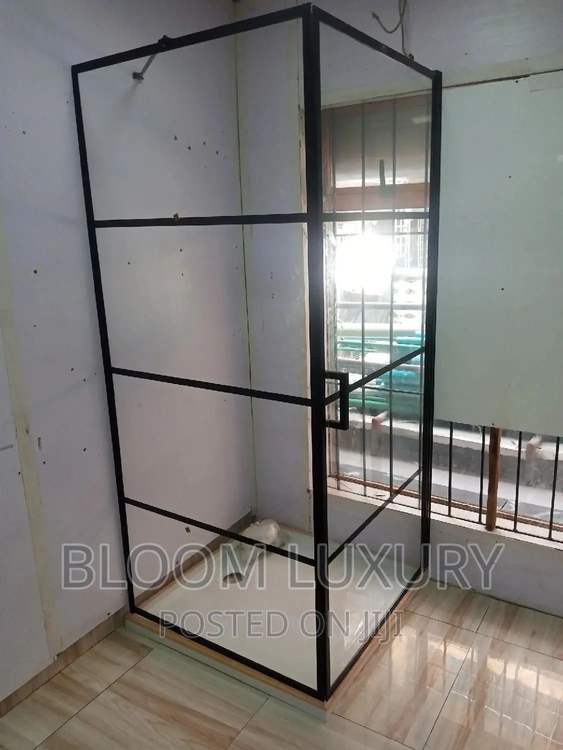 Shower Cubicle 6mm Glass Thickness