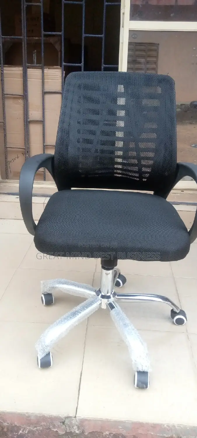 Swivel Office Chair