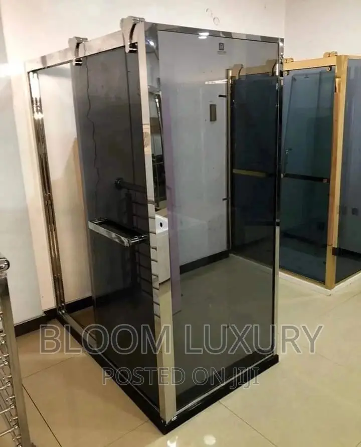 Executive Shower Cubicle_ 8mm Glass Thickness