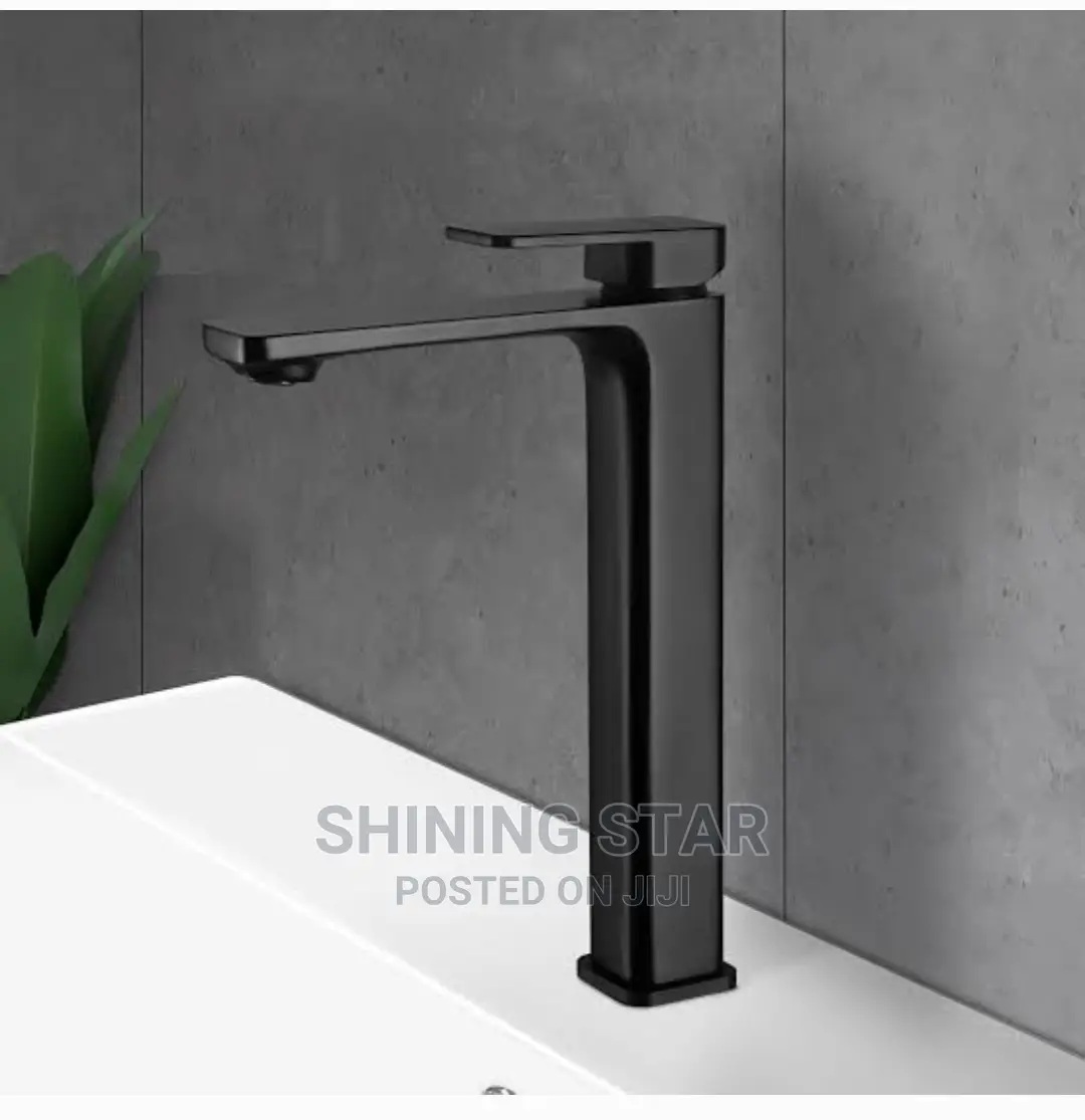 Executive Black Long Basin Mixer