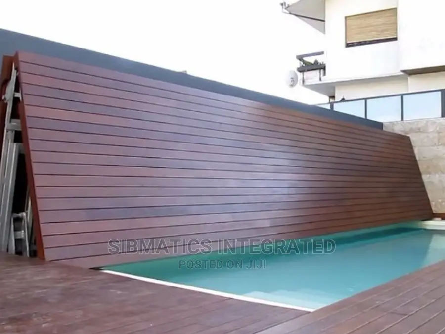 Automatic Swimming Pool Cover