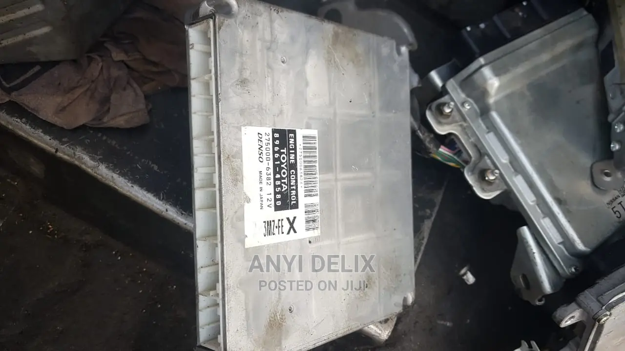 Toyota Rx330 Brain Box