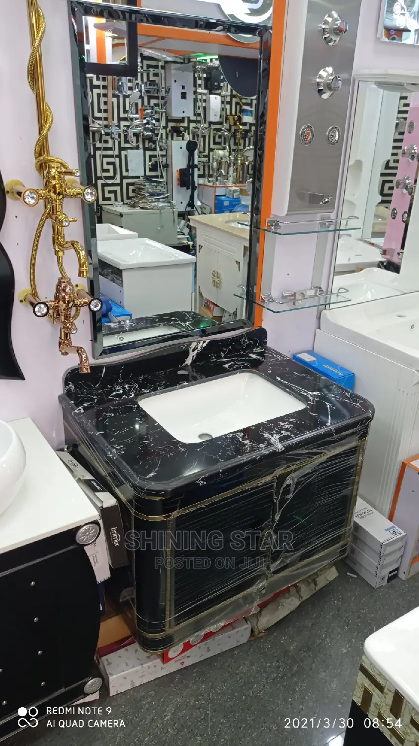 Cabinet Basin With Mirror