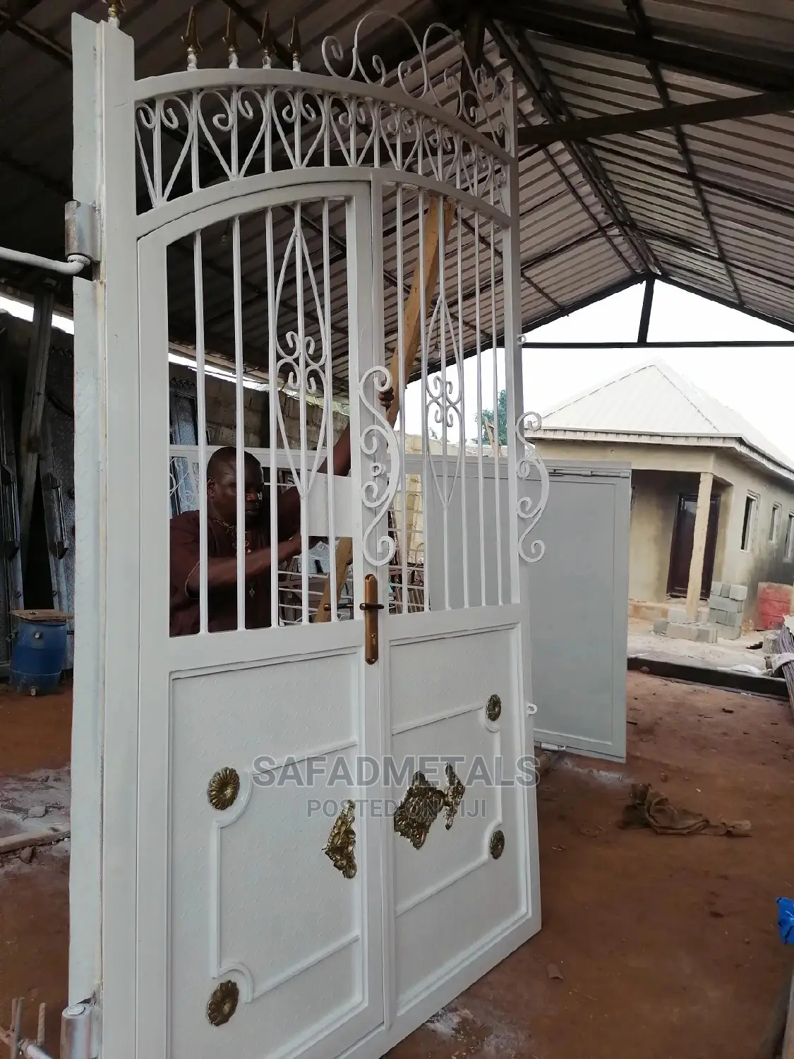Standard Swing Viewable Gates