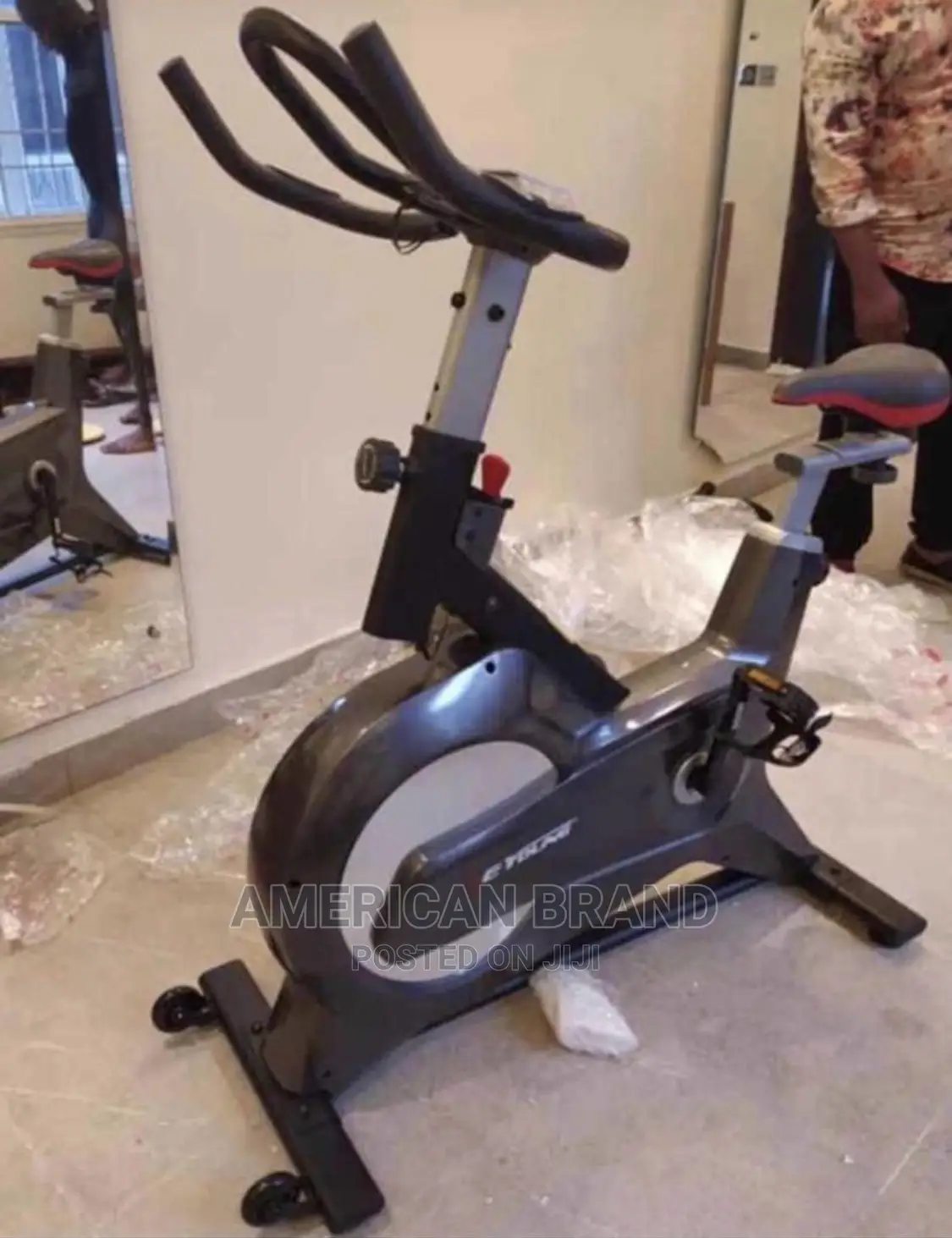Deyoung Standard Black Spinning Bike With Display Meter