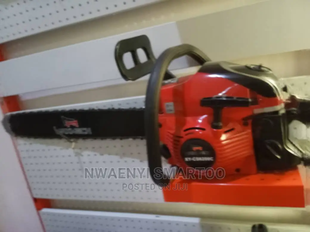 Small Chain Saw