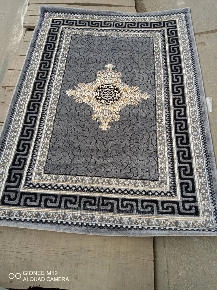 Quality Vip Centre Rug