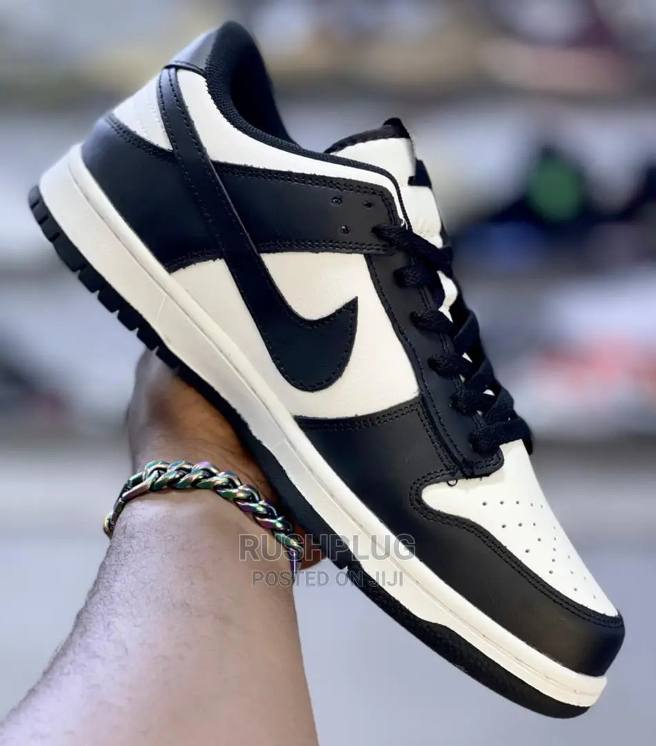 Nike Sb Dunk Low Retro ‘Black / White ’*