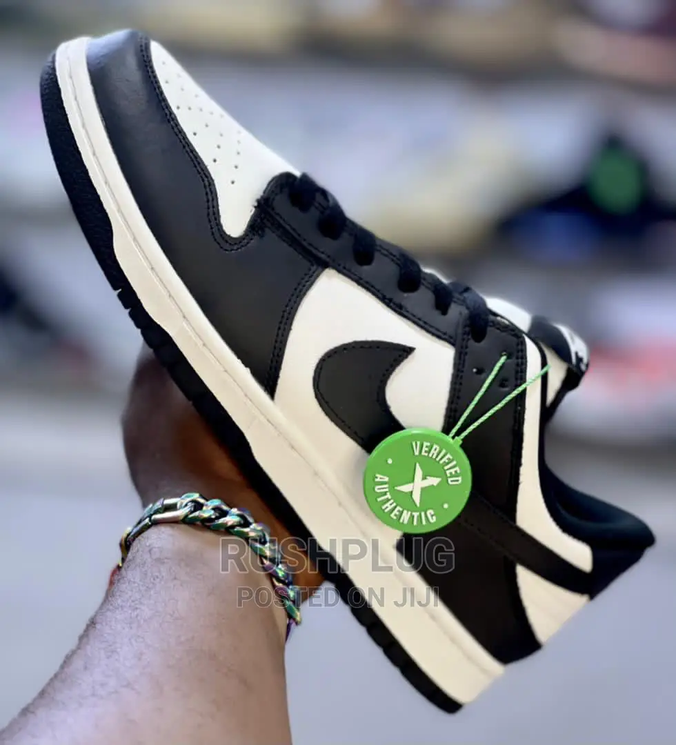 Nike Sb Dunk Low Retro ‘Black / White ’*