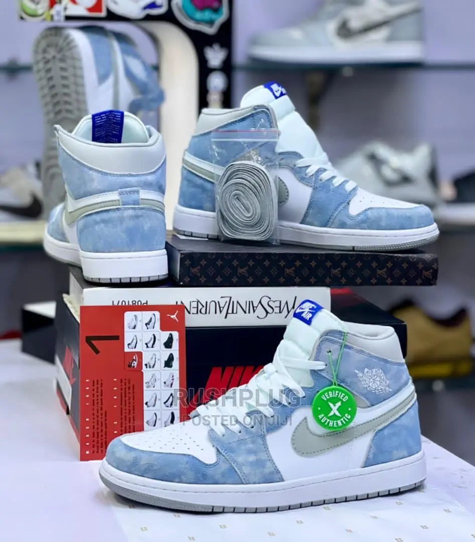Air Jordan 1 High Retro Og ‘ Hyper Royal’