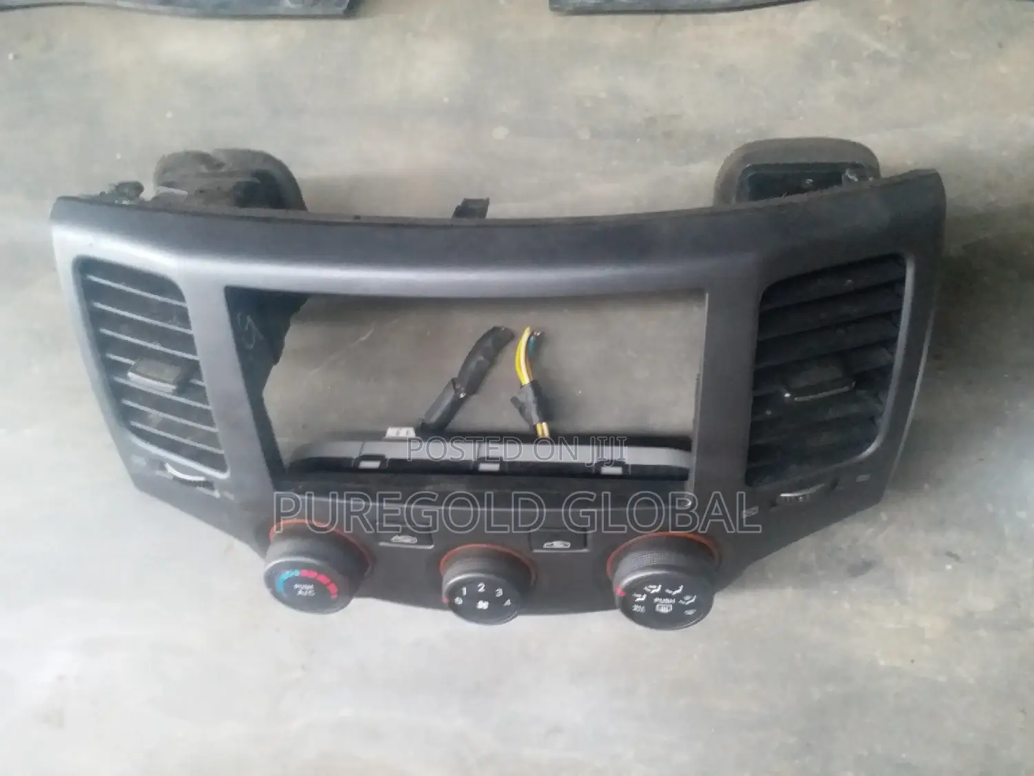 Stereo Casing for Kia Optima 2007 Model