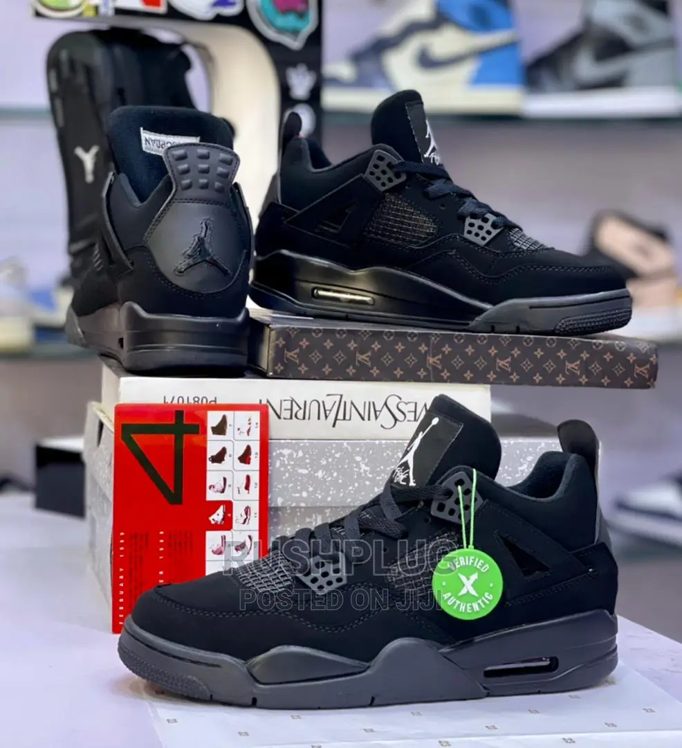AIR JORDAN IV Retro ‘ Black Cat ‘*