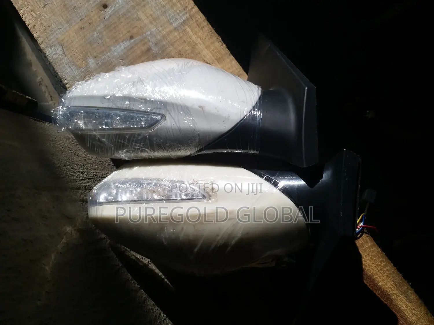Set Of Side Mirror With Pointer For Hyundai Sonata 2011