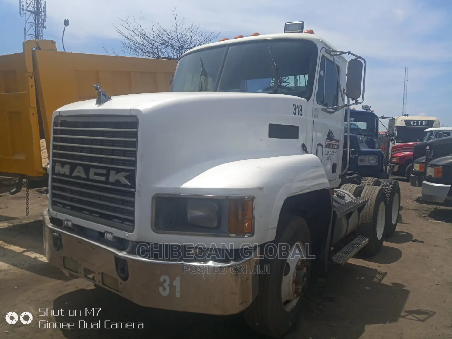 Mack CH Truck Head Injector
