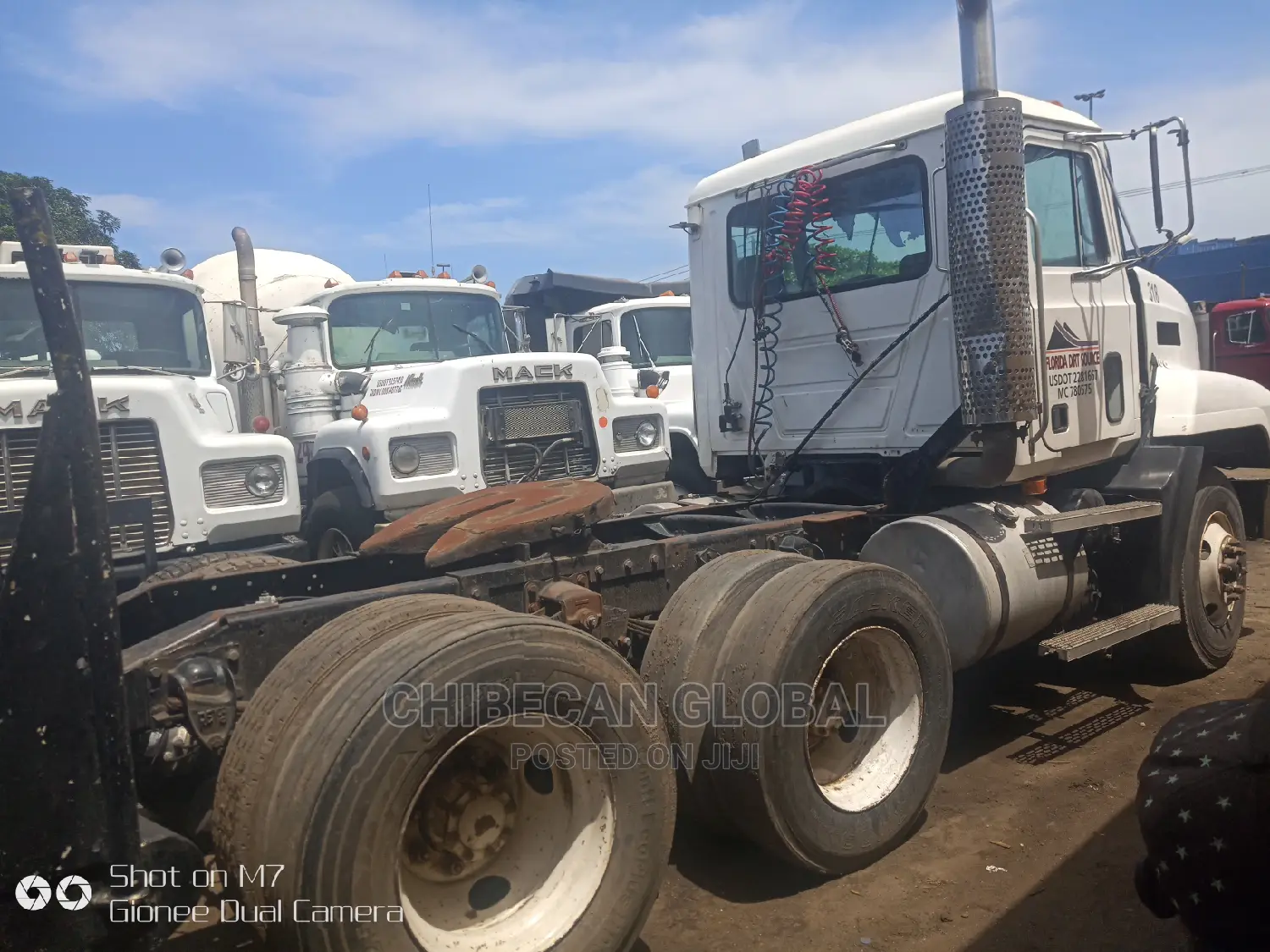 Mack CH Truck Head Injector