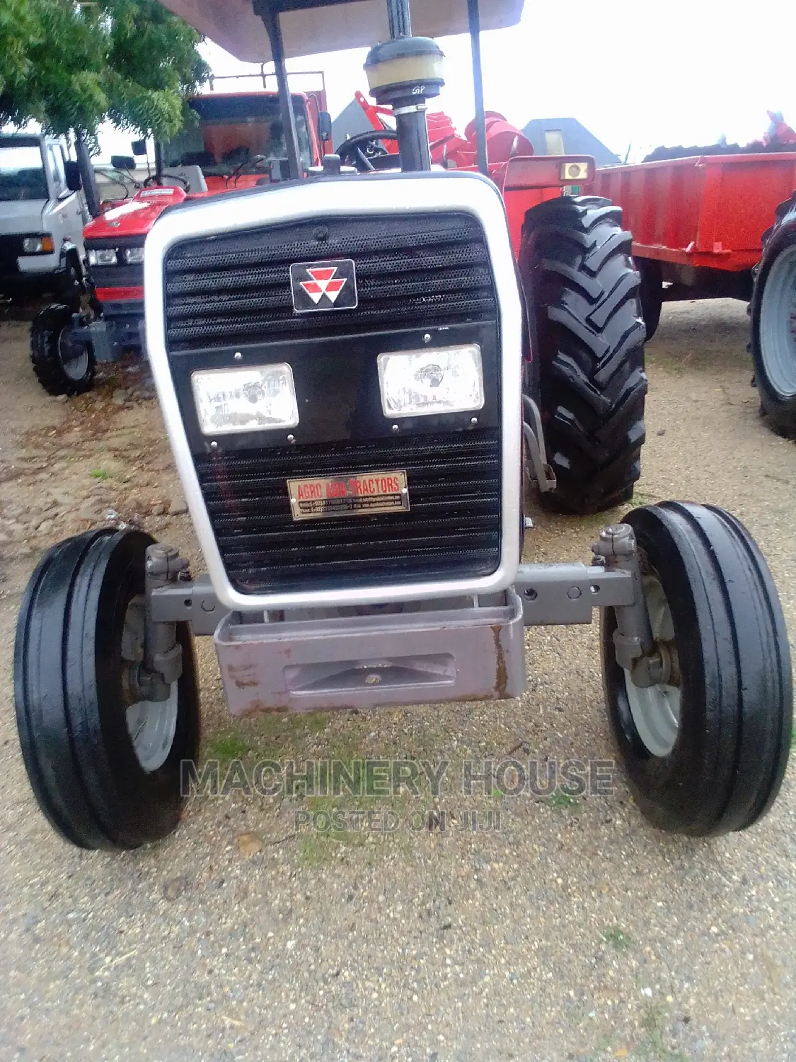 Massey Ferguson Tractors 385