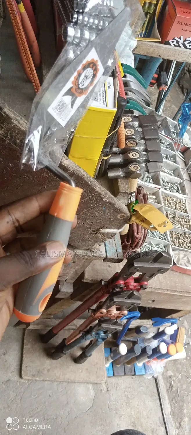 Trowel For Plastering