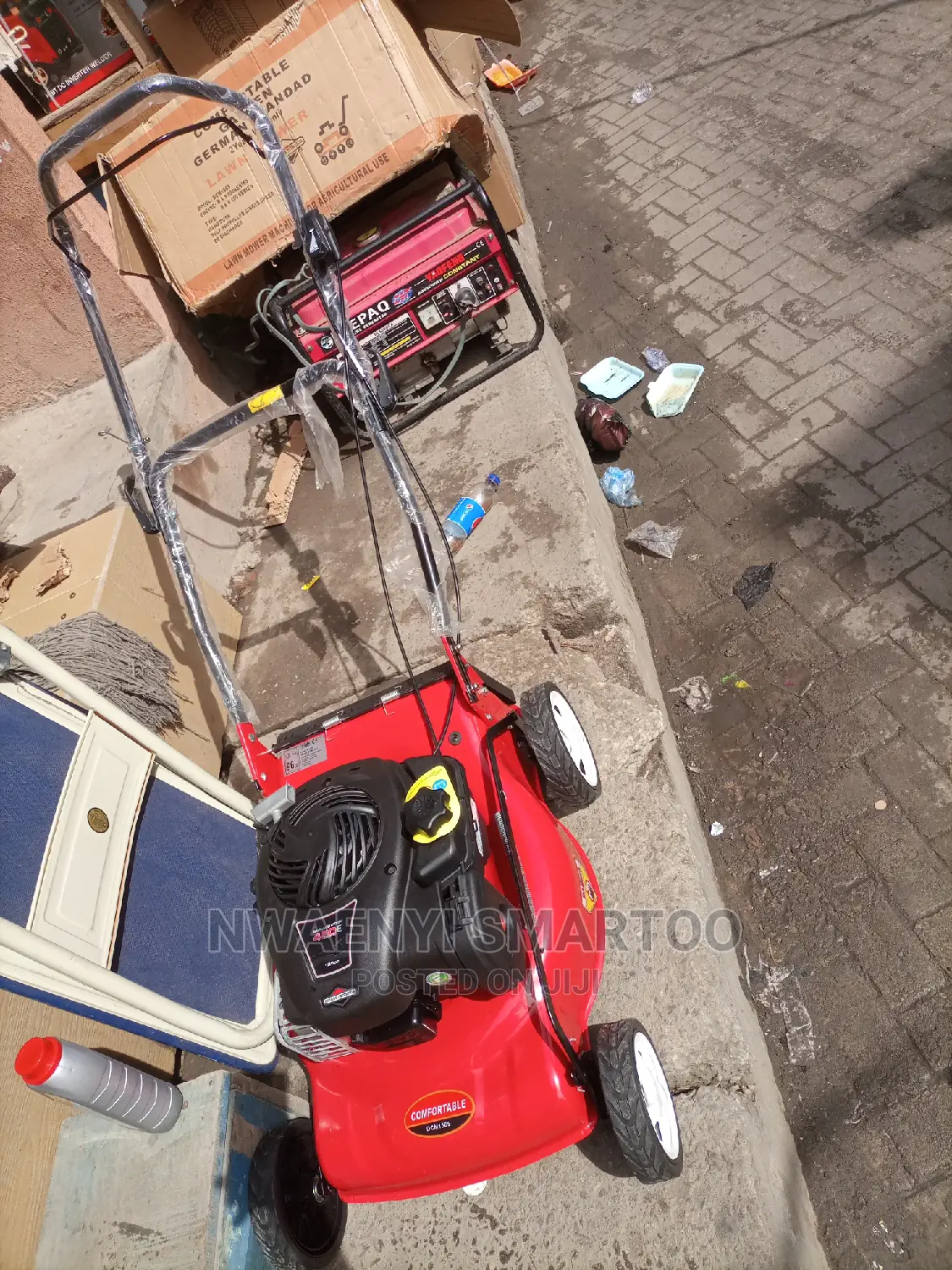 Made in USA, Briggs and Starton Lawn Mower