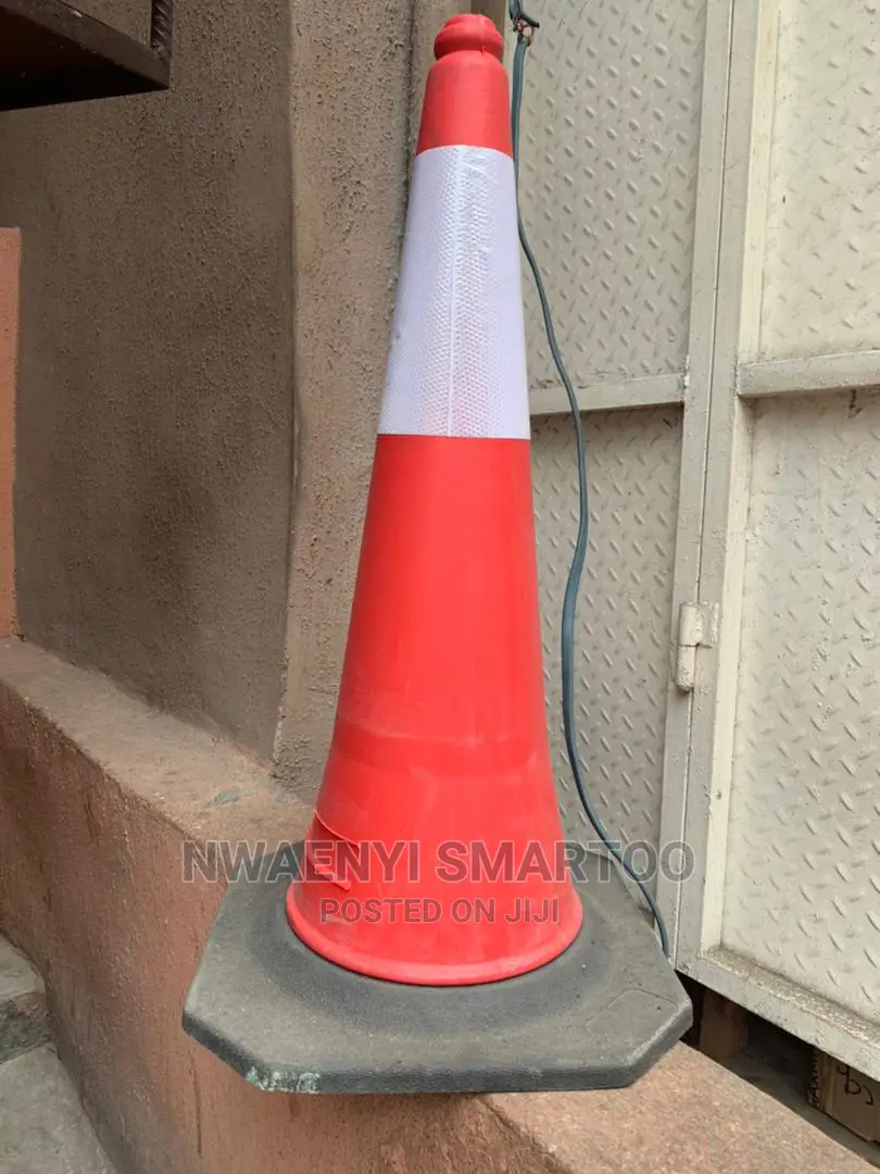 75cm Plastic Cone