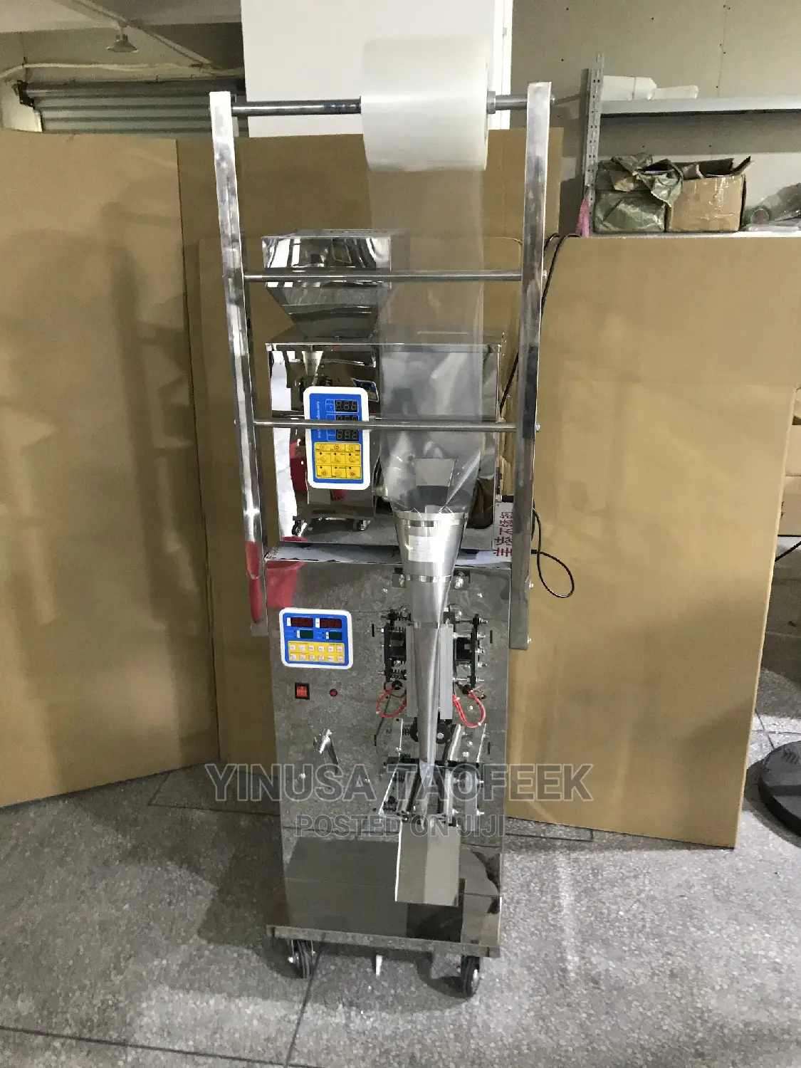 Auto Powder and Granules Packaging Machine
