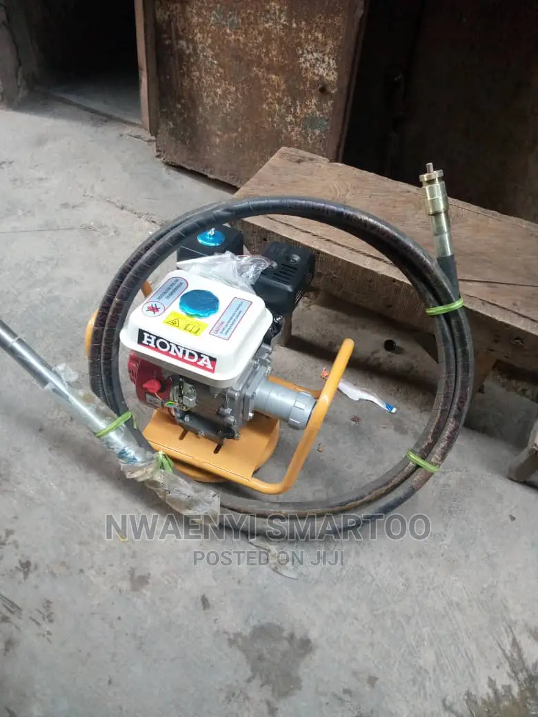 Honda Engine Poker Vibrator Machine