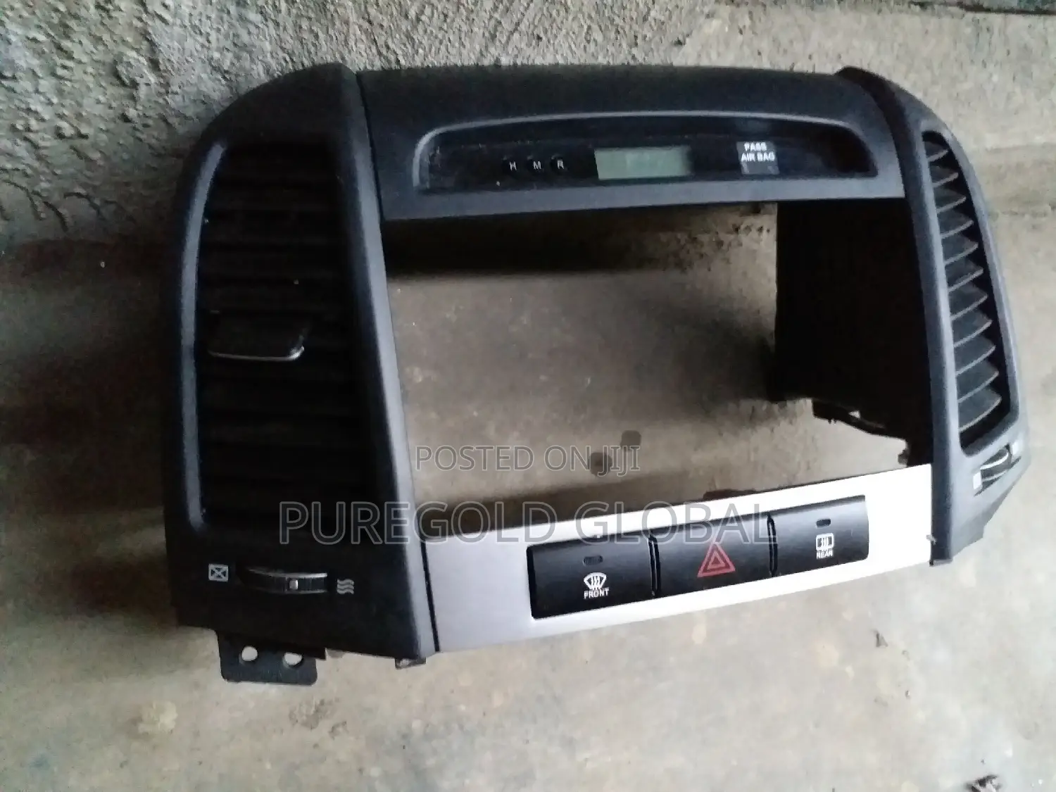 Hyundai Santafe Stereo Casing
