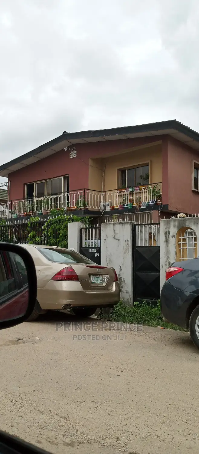 3bdrm Block of Flats in Surulere for sale