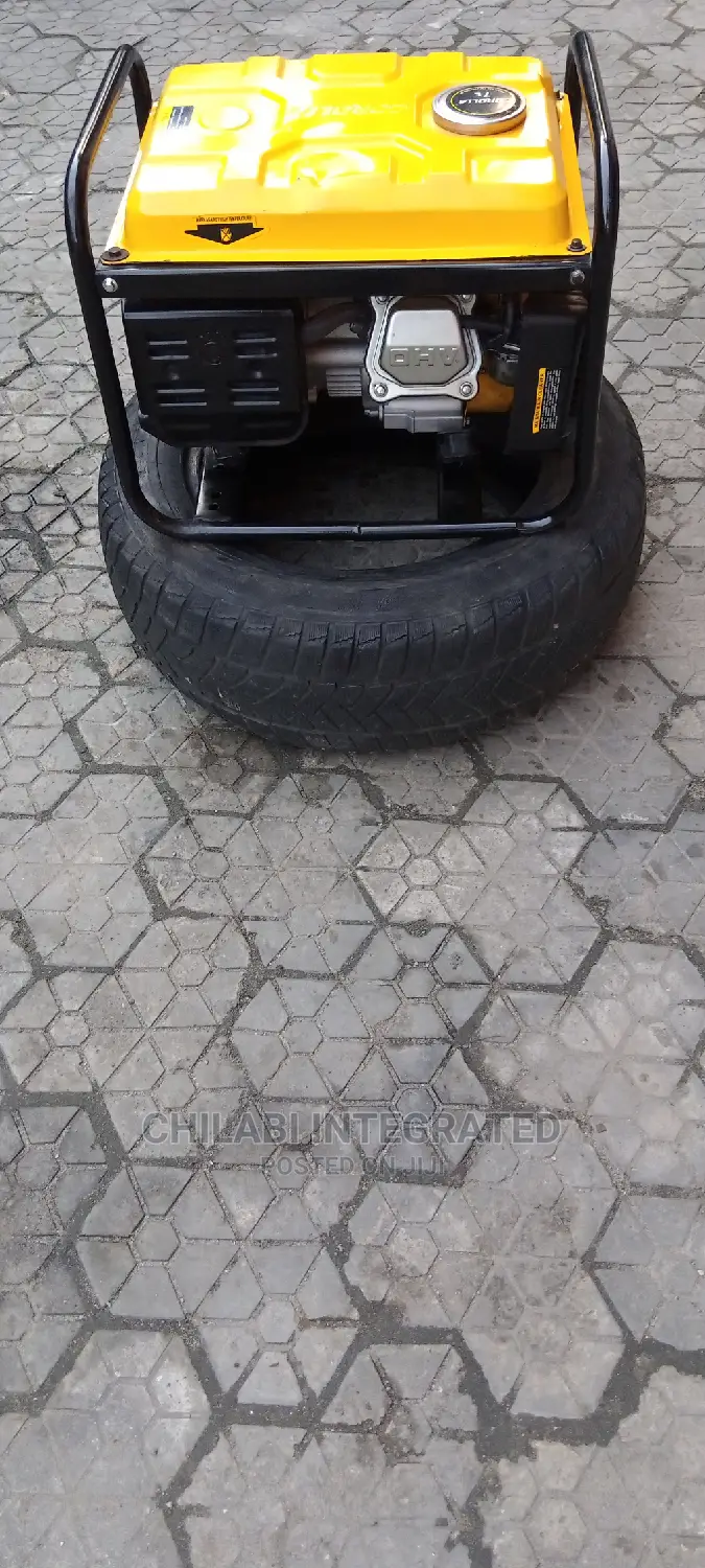 4 Months Old 1.5kva Corolla Cl2200 Medium Size Gen + Receipt