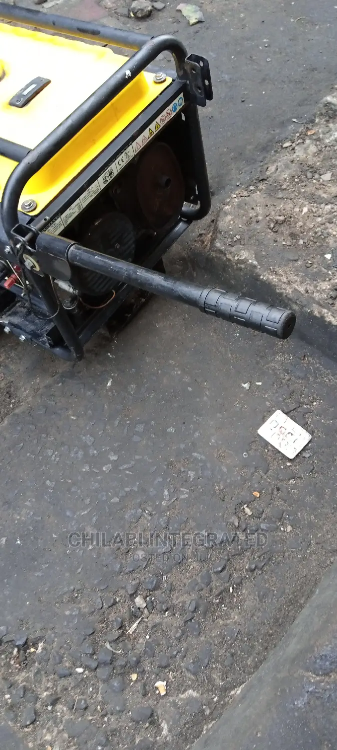 Very Strong, Neat 2.8KVA SUMEC FIRMAN SPG3000E2 With Receipt