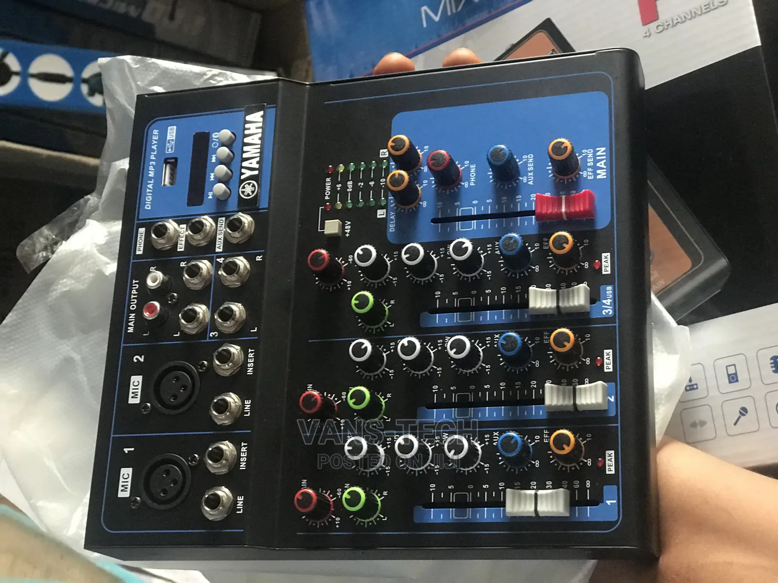 Yamaha F4 Mixer