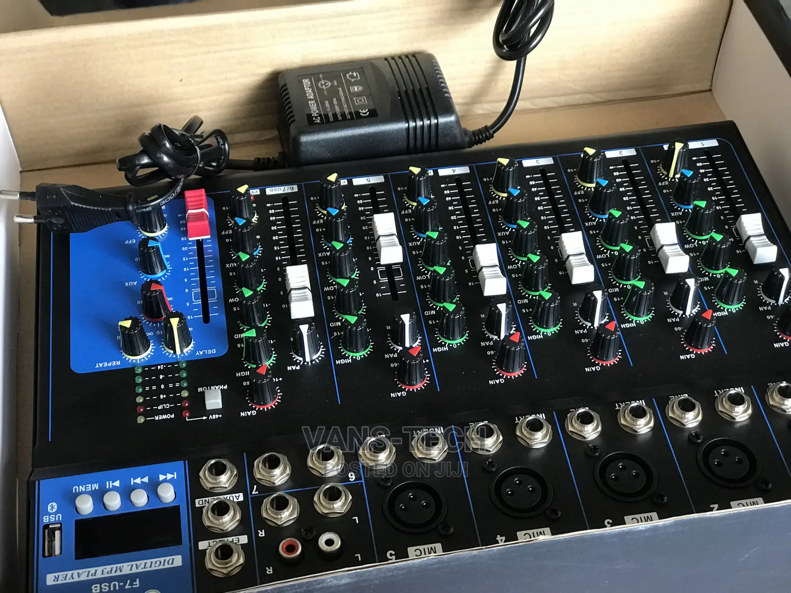 Yamaha F7 Mixer