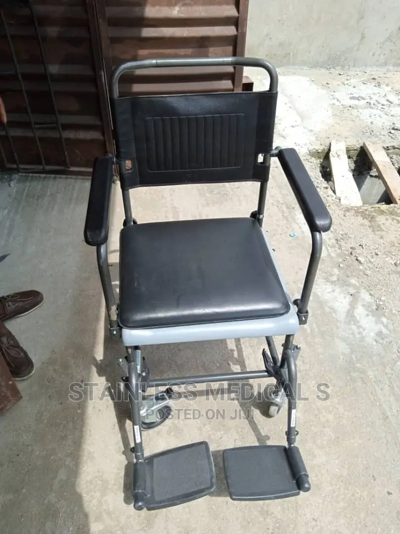 Commode Chair With Tyres