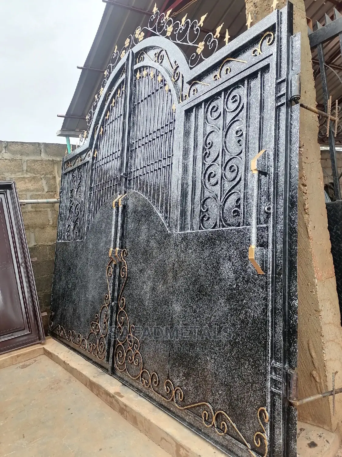 Luxury Palace Standard Swing Gate