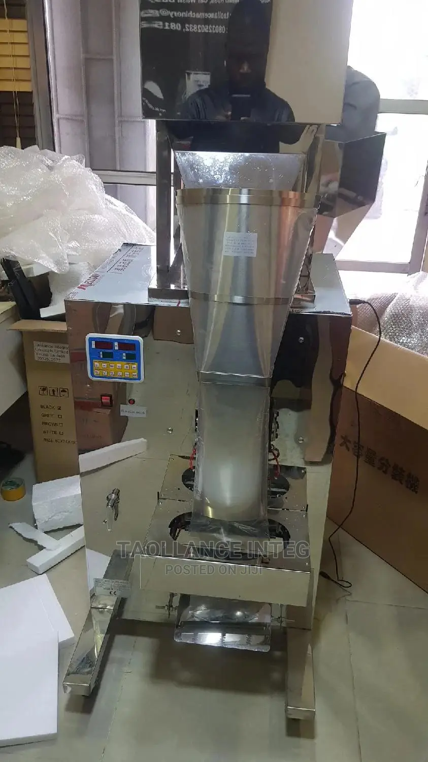 Automatic Powder and Granules Packaging Machine (1kg)