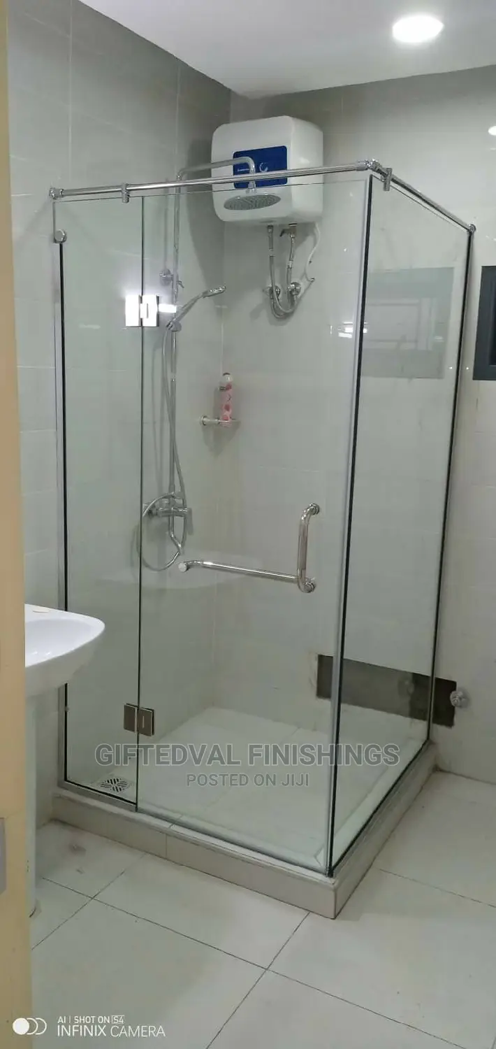 Quality Tampered Shower Cubicle