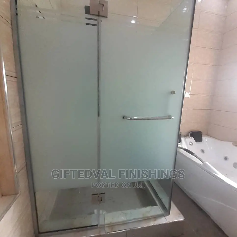 Quality Tampered Shower Cubicle