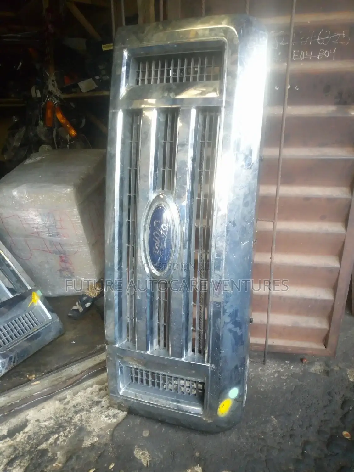 2012 E_350 Front Grill (Ford Express)