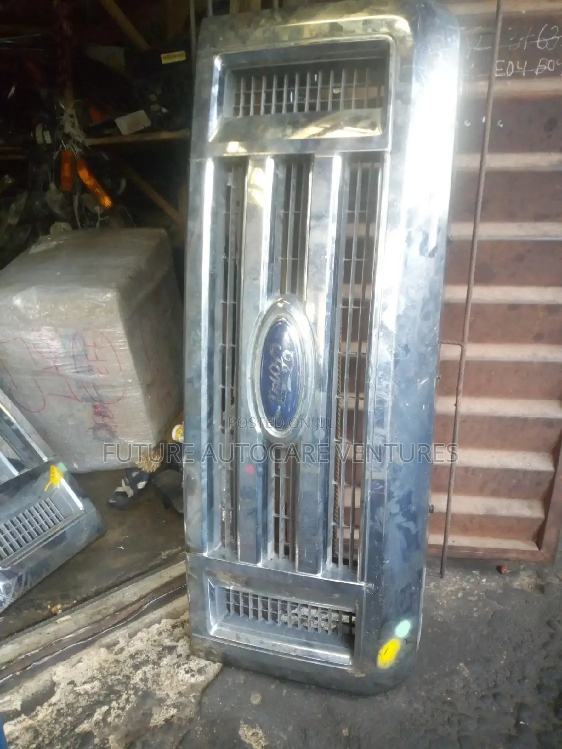 2012 E_350 Front Grill (Ford Express)
