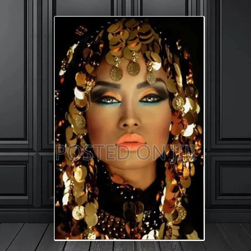 Bling Gold Makeup Woman Canvas