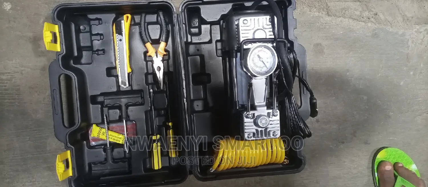 Vehicle Tyre Pump With Tools