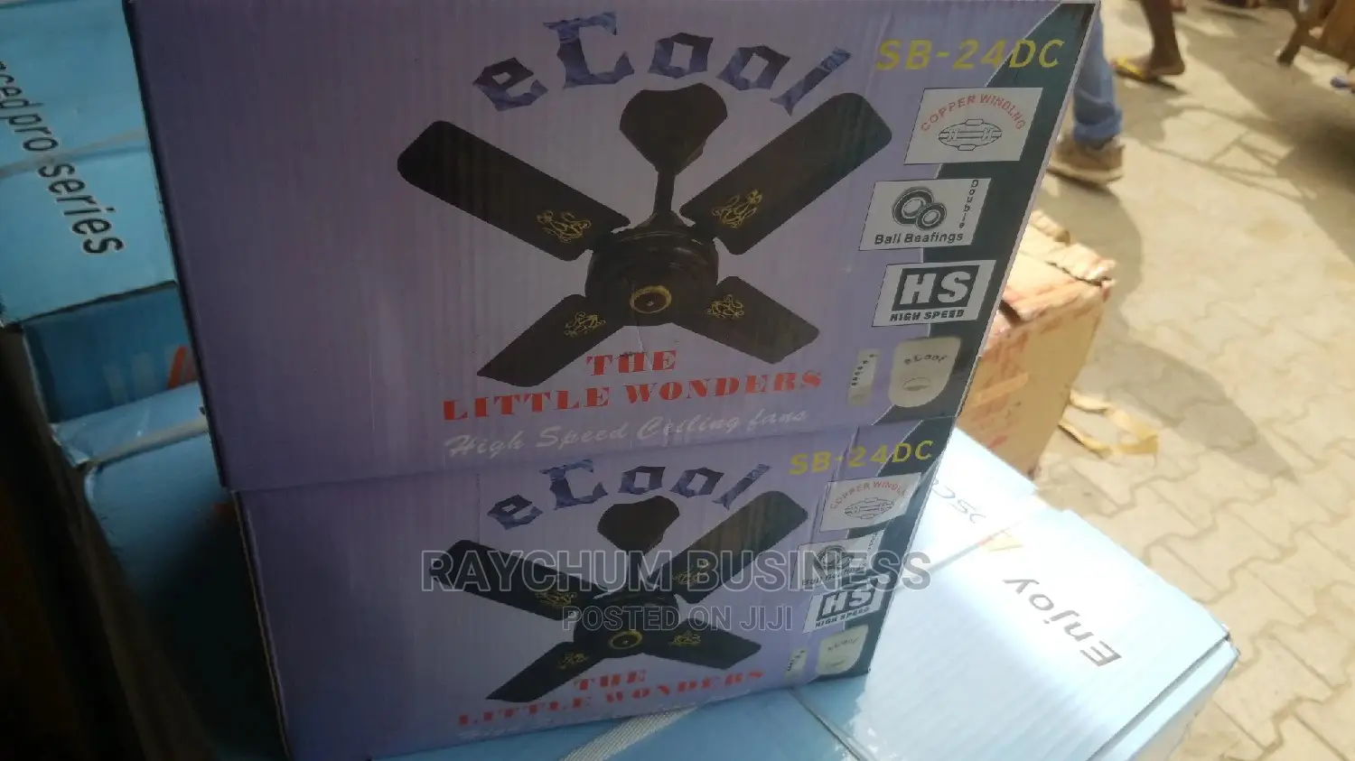 Solar DC/AC Short 4blade Ceiling Fan