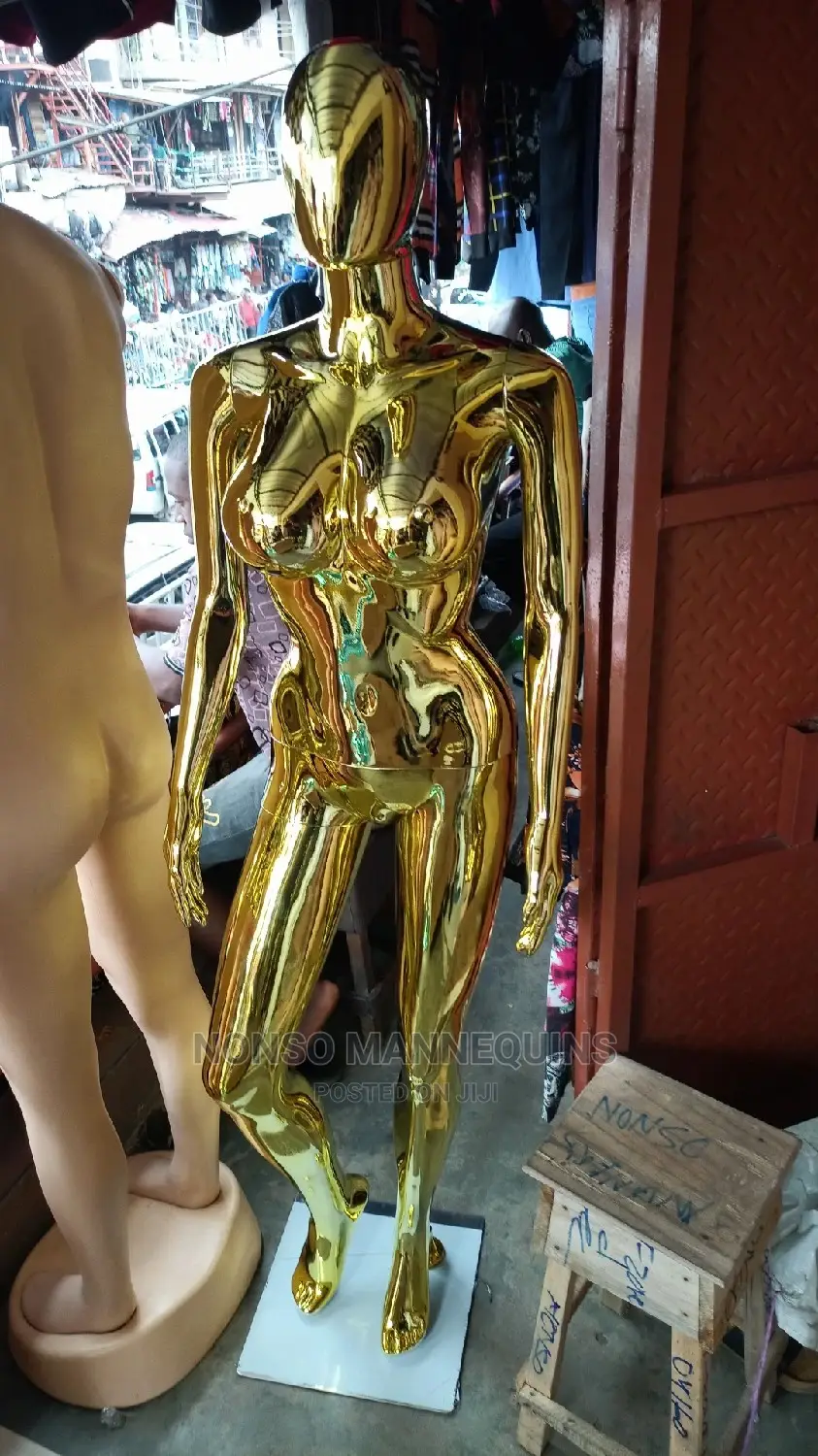 Busty Size 12 Body Gold Chrome Female Mannequins