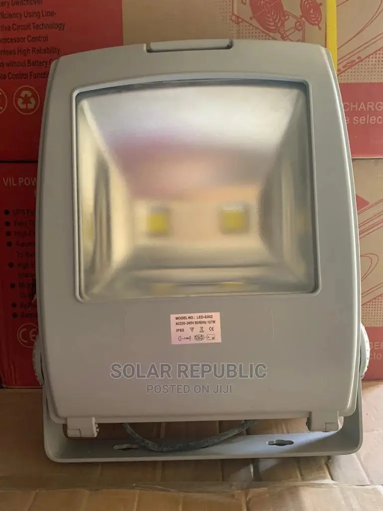 100W Tonarc Diecast Floodlight
