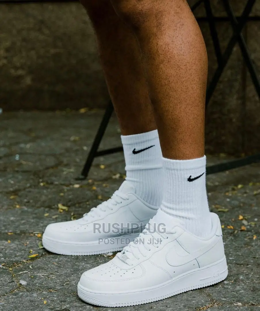 Nike Air Force 1 Low Lv8 [All White] / Triple White