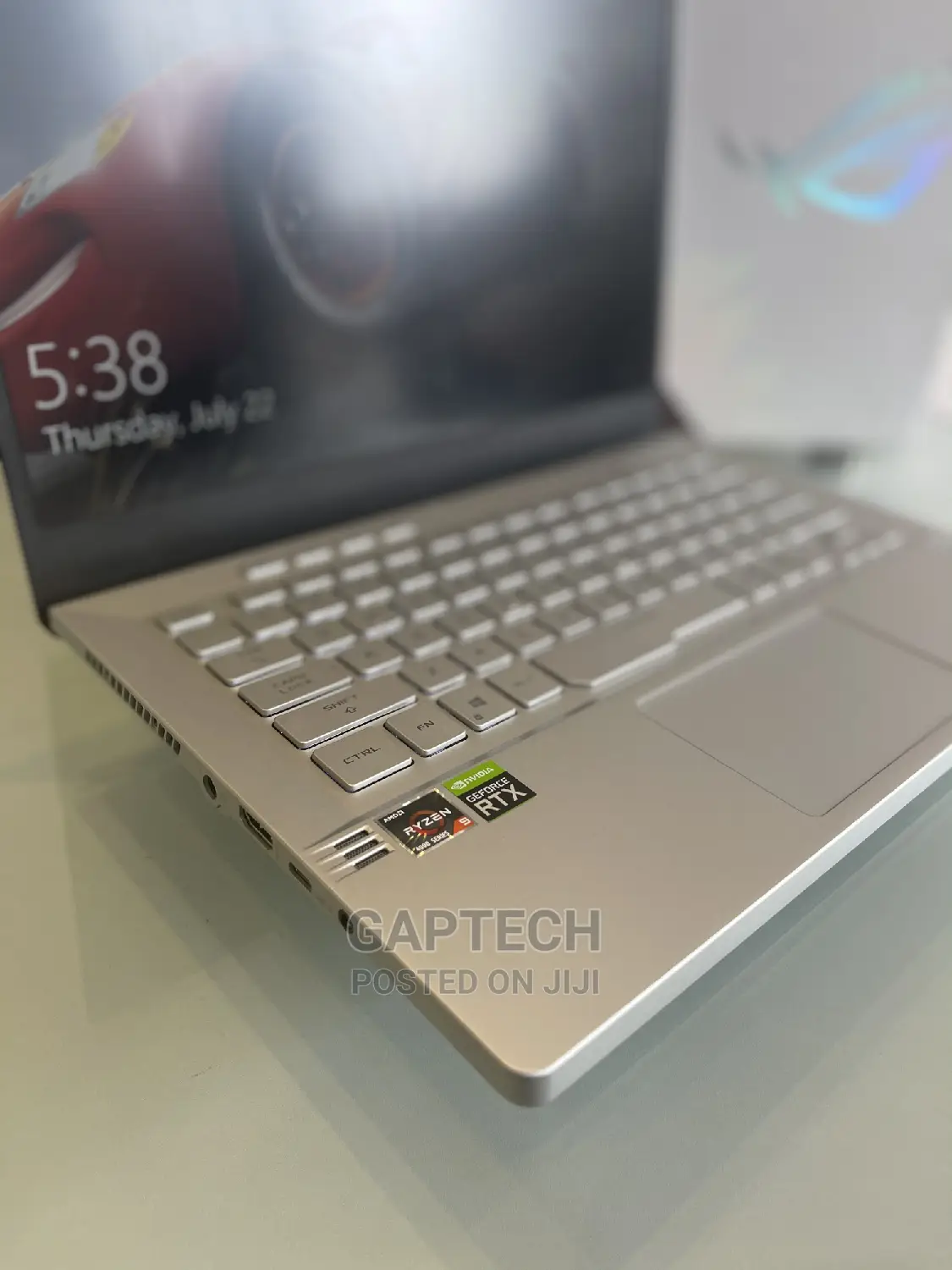 Laptop Asus ROG Zephyrus G14 16GB AMD Ryzen SSD 1T
